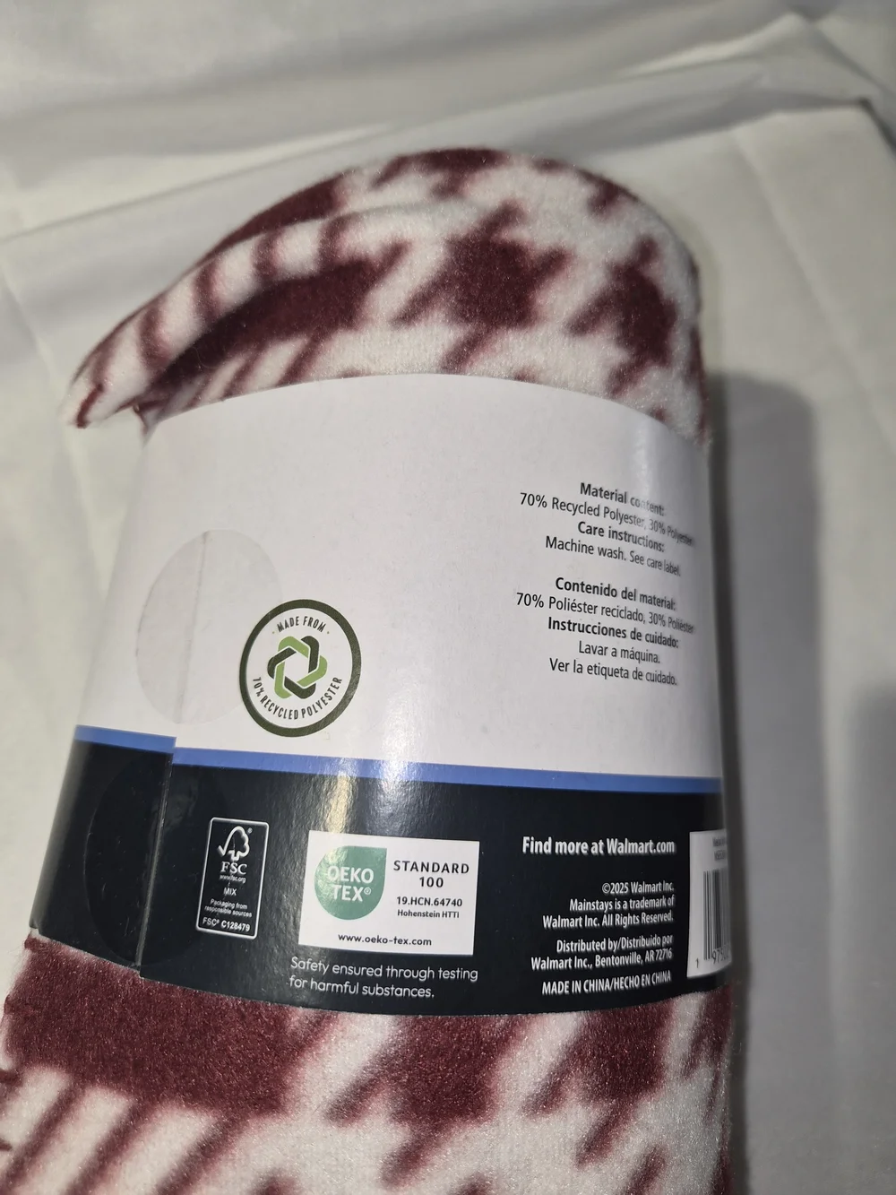 Mainstays Burgundy and White Fleece Throw Blanket